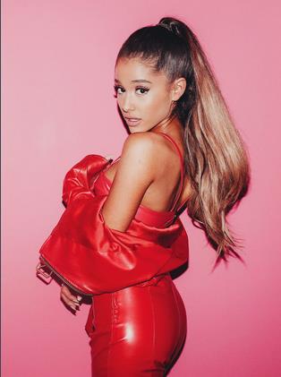 爆炸襲擊后A妹重返曼徹斯特巡演，并獲封榮譽市民稱號