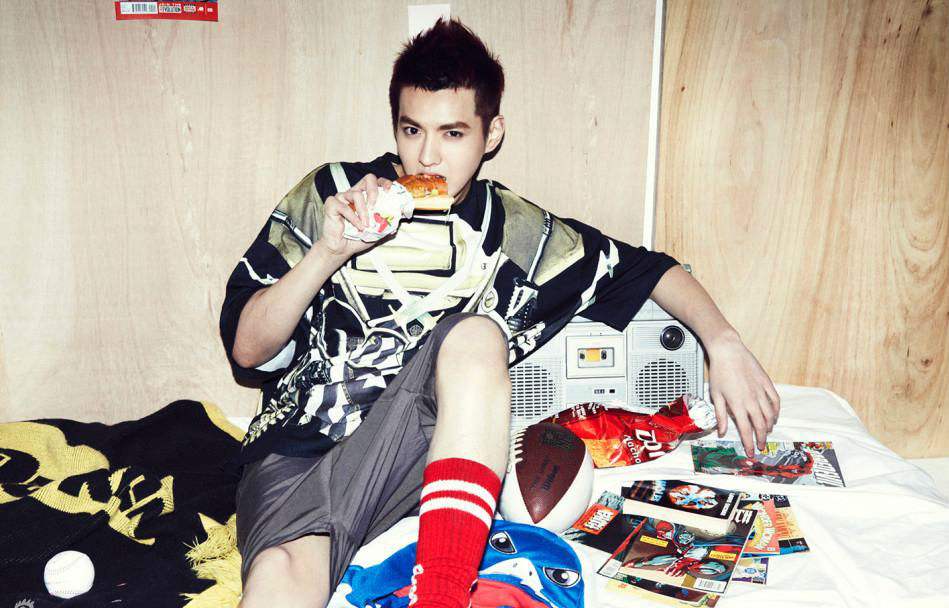 導(dǎo)演王家衛(wèi)接受采訪：吳亦凡是新片男主的不二之選