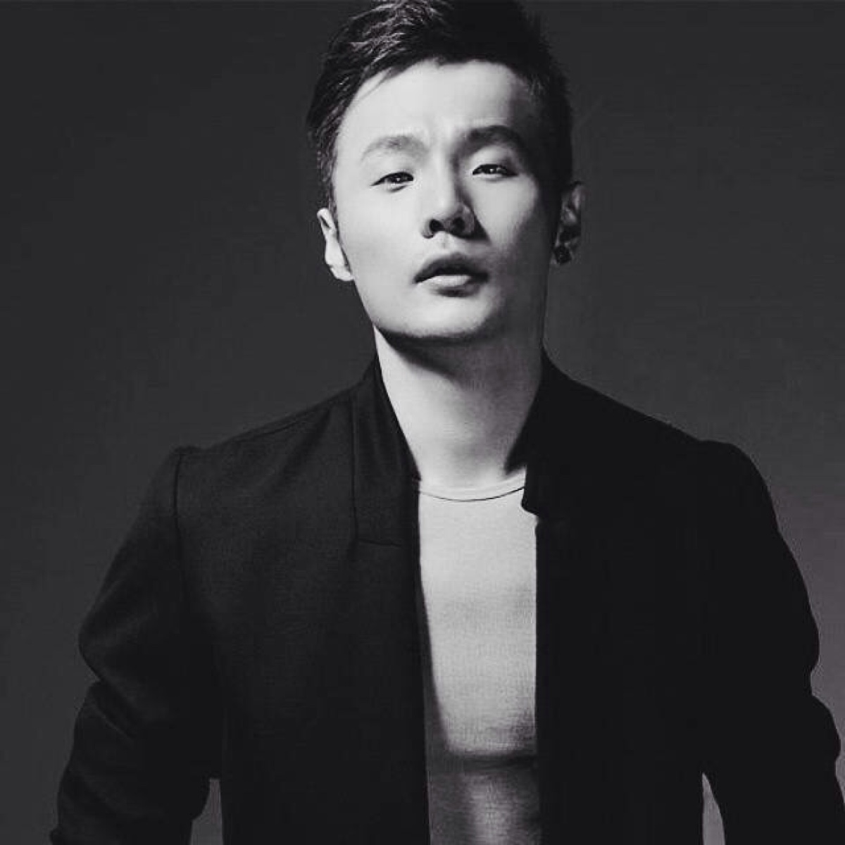 “最光明最黑暗”！李榮浩獻(xiàn)唱王者榮耀主打曲《后羿》上線