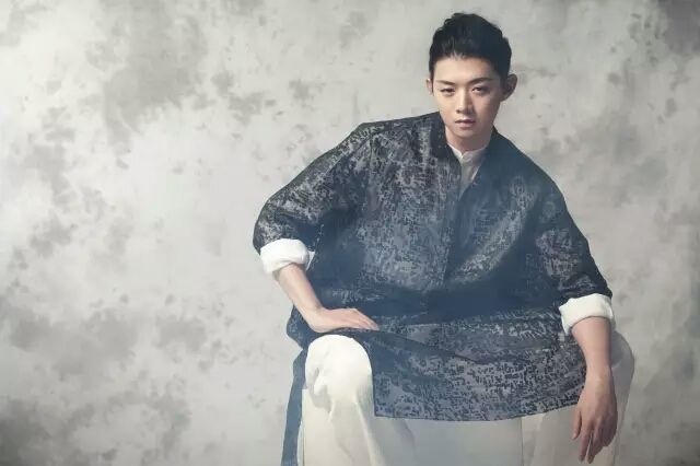 展現(xiàn)東方之美，李玉剛、霍尊合作單曲《天地有靈》MV上線