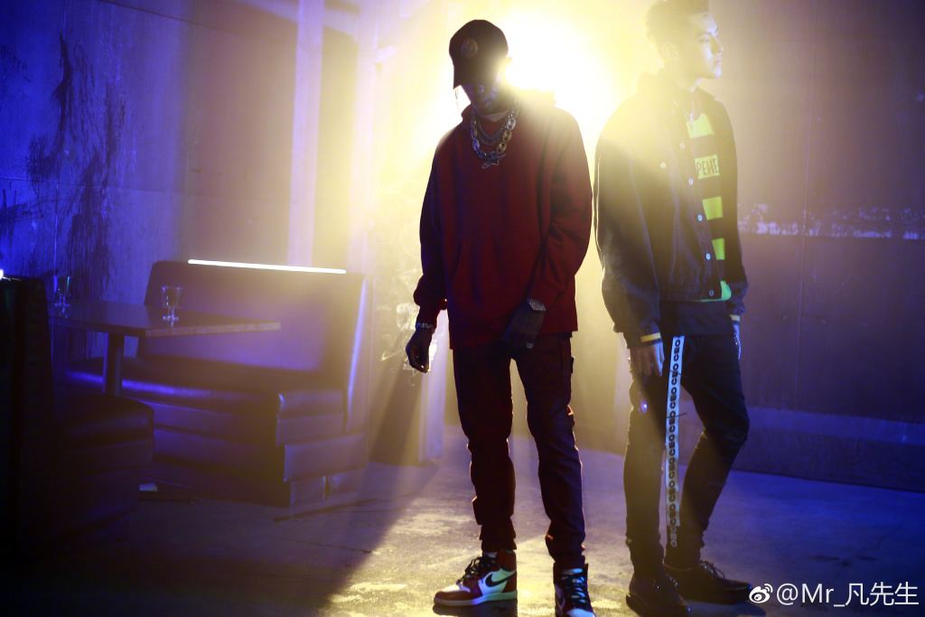 吳亦凡I.T拍攝花絮公布，彰顯嘻哈風(fēng)范與態(tài)度