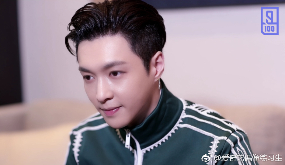 《偶像練習(xí)生》張藝興宣傳片上線，首次擔(dān)任節(jié)目制作人壓力山大