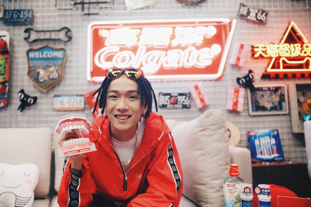 你的男孩TT要演電影了，起點(diǎn)很高戲份還不少